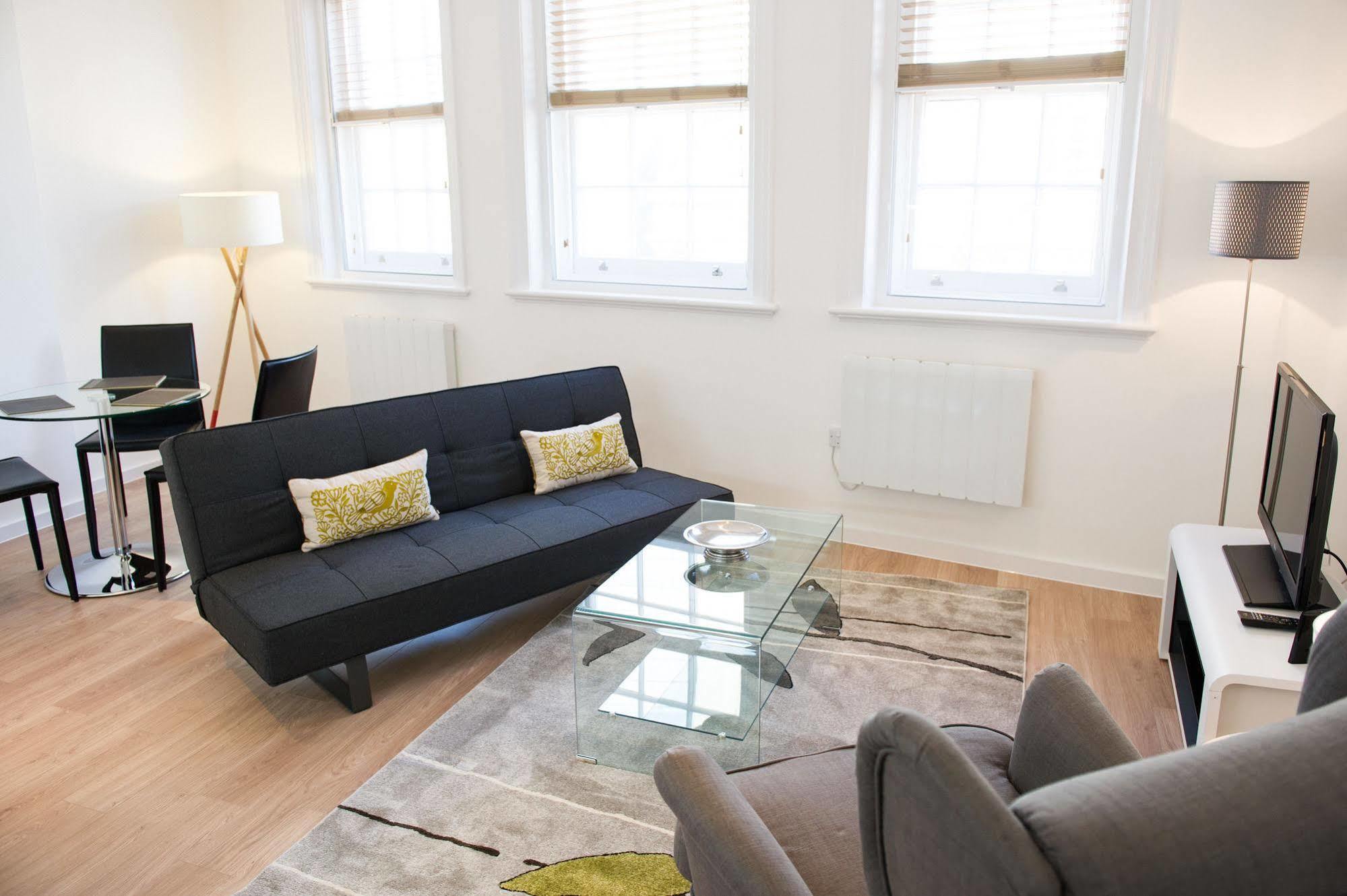 West End One Apartments لندن المظهر الخارجي الصورة