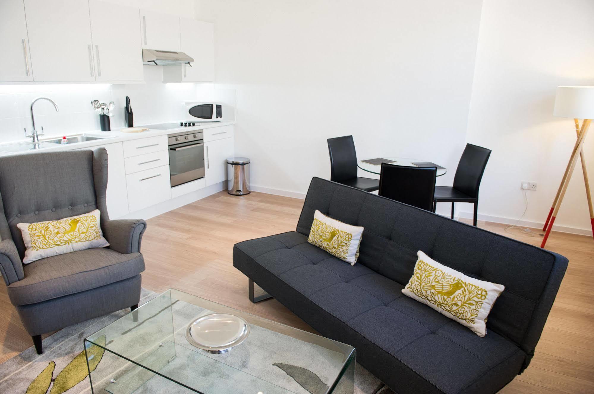 West End One Apartments لندن المظهر الخارجي الصورة